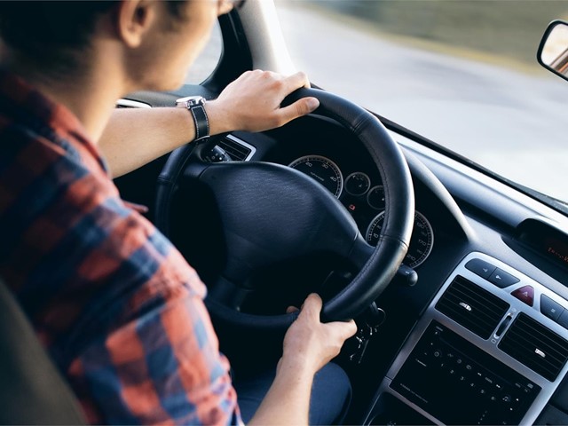 5 consejos para mantener tu seguridad en la carretera en primavera