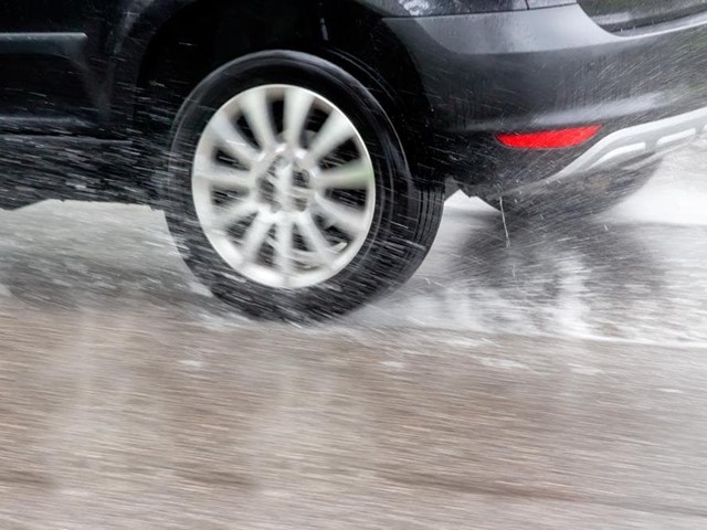 Aquaplaning: qué es y cómo evitarlo