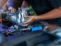 ¿Cómo detectar si un alternador está fallando antes de que dañe la batería?