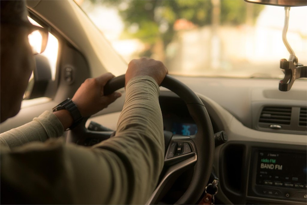 ¿Es aconsejable llegar con nuestro coche a la reserva?