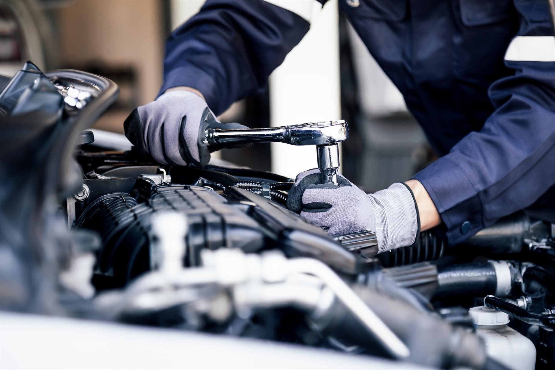 Servicio técnico de reparación de coches en Santiago