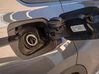 Mantenimiento y reemplazo de la tubería de combustible