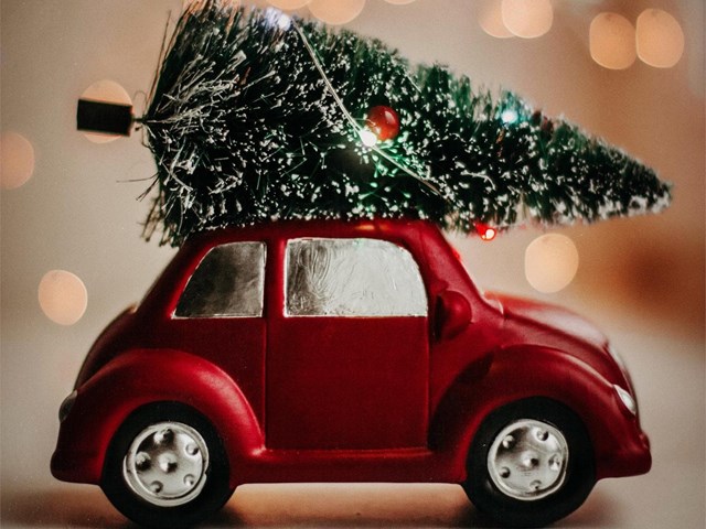 ¿Vas a viajar por carretera esta Navidad? ¡Primero revisa tu coche!